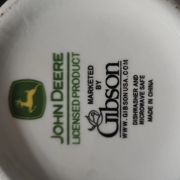 John Deere Coffee Cup/Mug by Gibson - Tractor “Nothing Runs Like a Deere” Logo - Picture 3 of 3